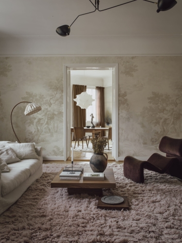 ArchiveLandscape_Image_Roomshot_Item_9478w.jpg