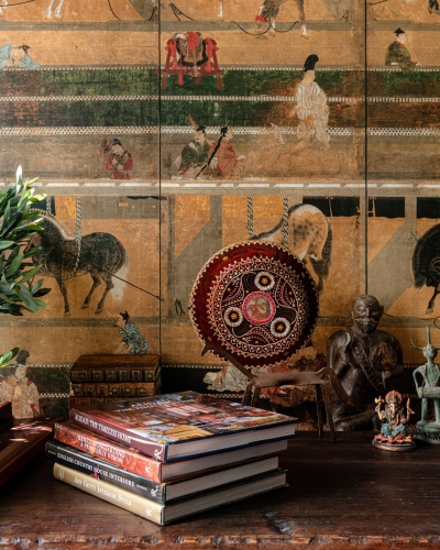 Tapeta-MINDTHEGAP-THE-CURATOR'S-CABINET-HORSE-STABLE-WP20650-3.jpg
