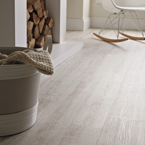panele-podłogowe-białe-drewno-Designflooring.jpg