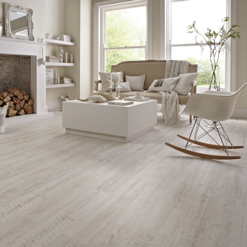 kp105-7-white-painted-oak-lounge-ls1.jpg