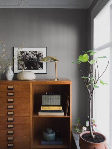StoneGrey_Image_Roomshot_Bedroom_Item_7543.jpg
