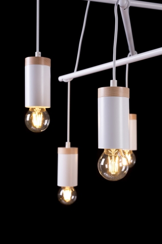 1eeade717105a249af37d4c076ab24ba