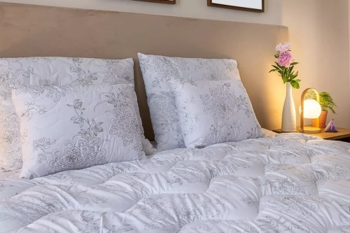 eebbd1711d9165a7fb851c8f46be7438