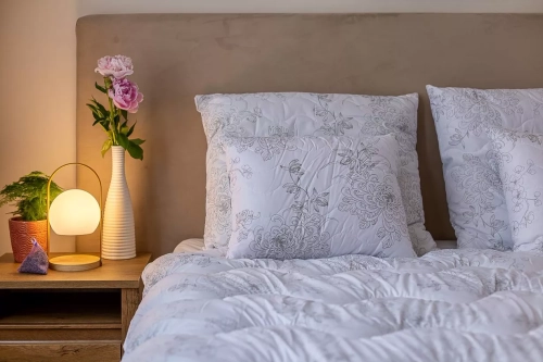 ceebed3f3ae6cf357013d125428c8329