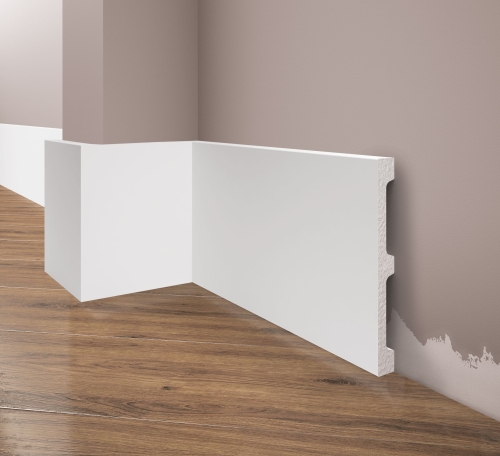 Biala-listwa-przypodlogowa-Creativa-RAL-9003.jpg