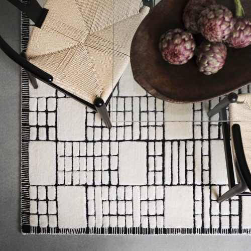 imgi_5_empire-cream-on-black-rug-ls_2048x.jpg