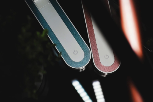 Lampka biurkowa K-MT-206 RÓŻOWY z serii NIKO