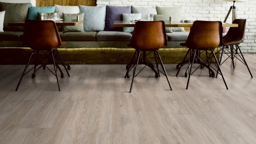 Podłoga winylowa ter Hürne Pro Dąb Oslo Deska wizualizacja salonu