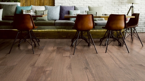 Podłoga winylowa ter Hürne Pro Dąb Salvador Długa deska wizualizacja salon