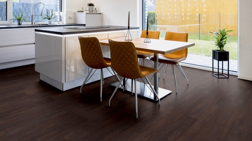 Panele laminowane ter Hurne Dąb Irish Pub Deska wizualizacja salonu