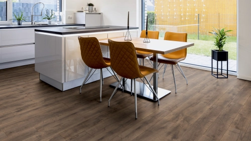 Panele laminowane ter Hurne Dąb Jazz Club Deska wizualizacja salonu