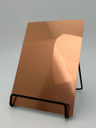 sl-facet-copper-brushed-aufsteller.jpg