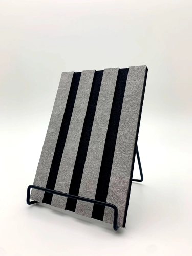 ap-fuzzy-grey-aufsteller.jpg