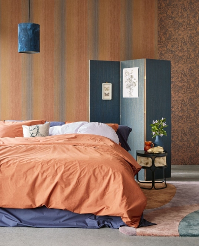 tapeta-pionowe-pasy-braz-taupe-struktura.jpg